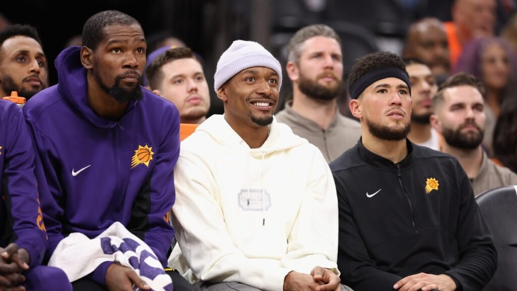 It’s taken more than a quarter of the NBA season, but it looks like Phoenix’s big three will finally fit together

 – Gudstory