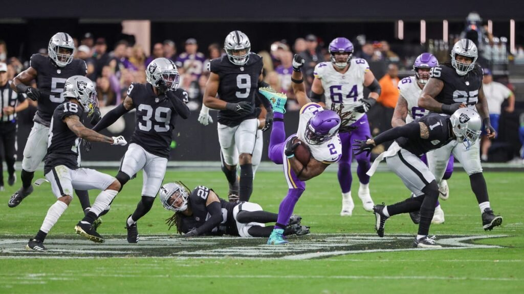 What the Vikings and Raiders did on Sunday was so bad, it was tremendous

 – Gudstory