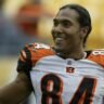 TJ Houshmandzadeh claims his last name was stolen by an “obsessed” fan.

 – Gudstory