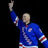 These are the oldest players in NHL history

 – Gudstory